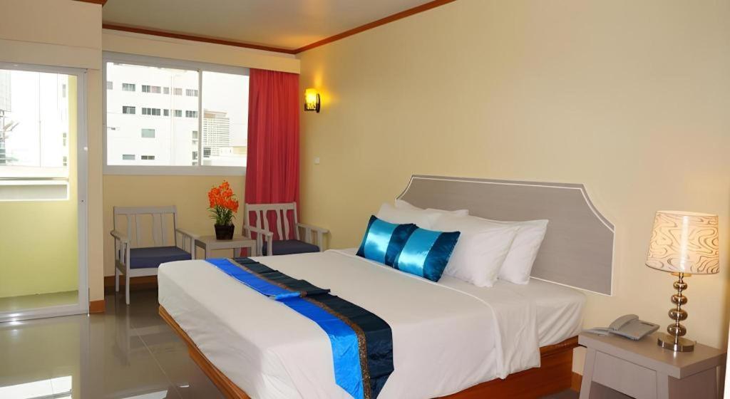 בנגקוק J Two S Pratunam Hotel מראה חיצוני תמונה