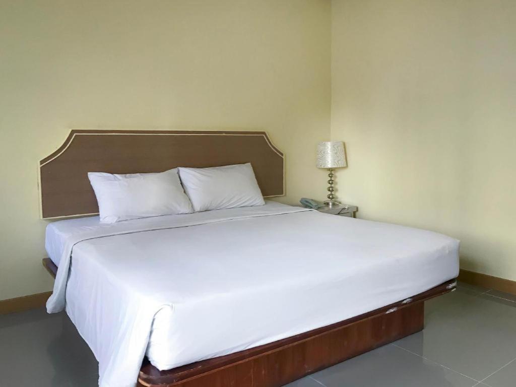 בנגקוק J Two S Pratunam Hotel מראה חיצוני תמונה