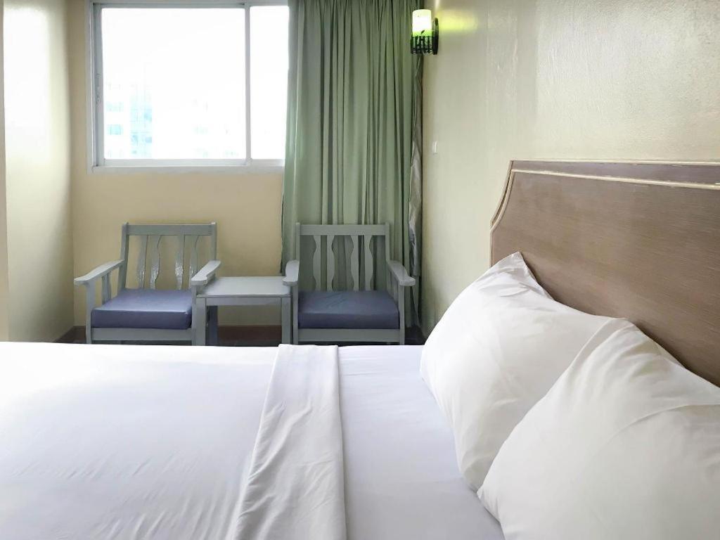 בנגקוק J Two S Pratunam Hotel מראה חיצוני תמונה
