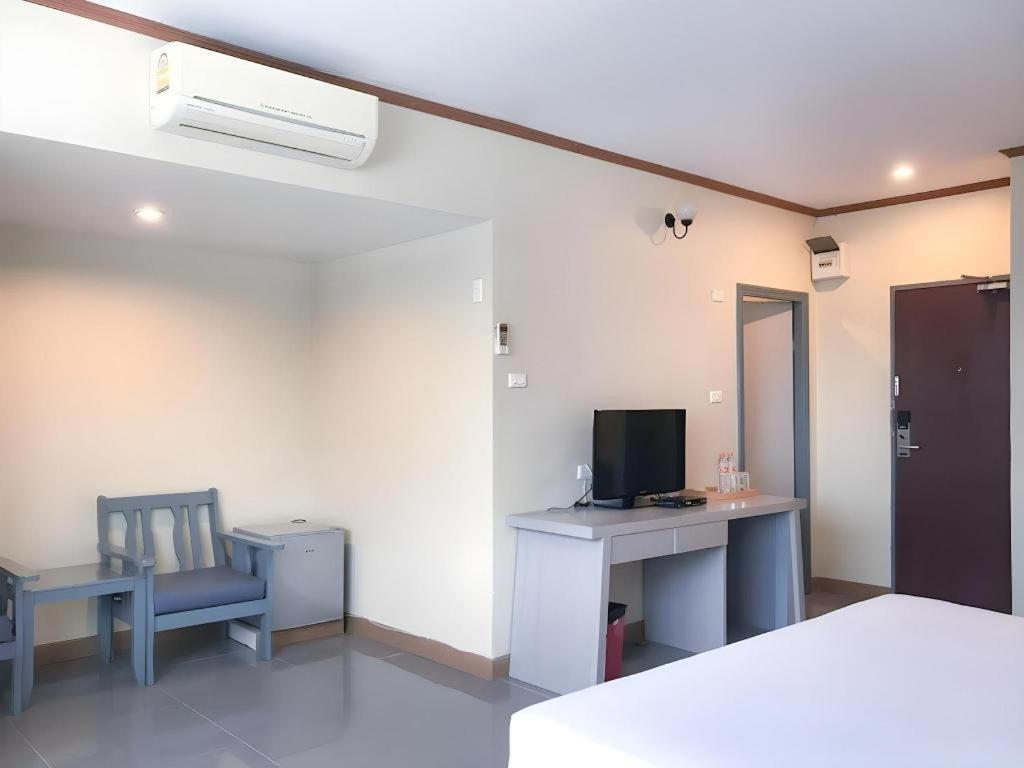 בנגקוק J Two S Pratunam Hotel מראה חיצוני תמונה