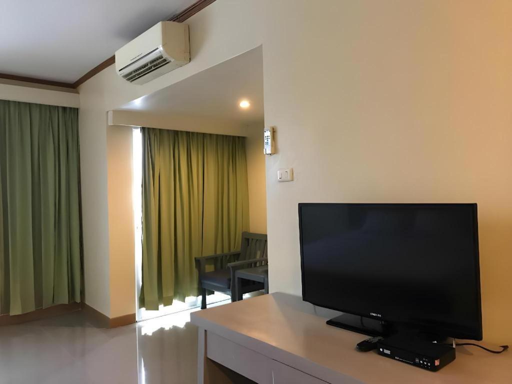 בנגקוק J Two S Pratunam Hotel מראה חיצוני תמונה
